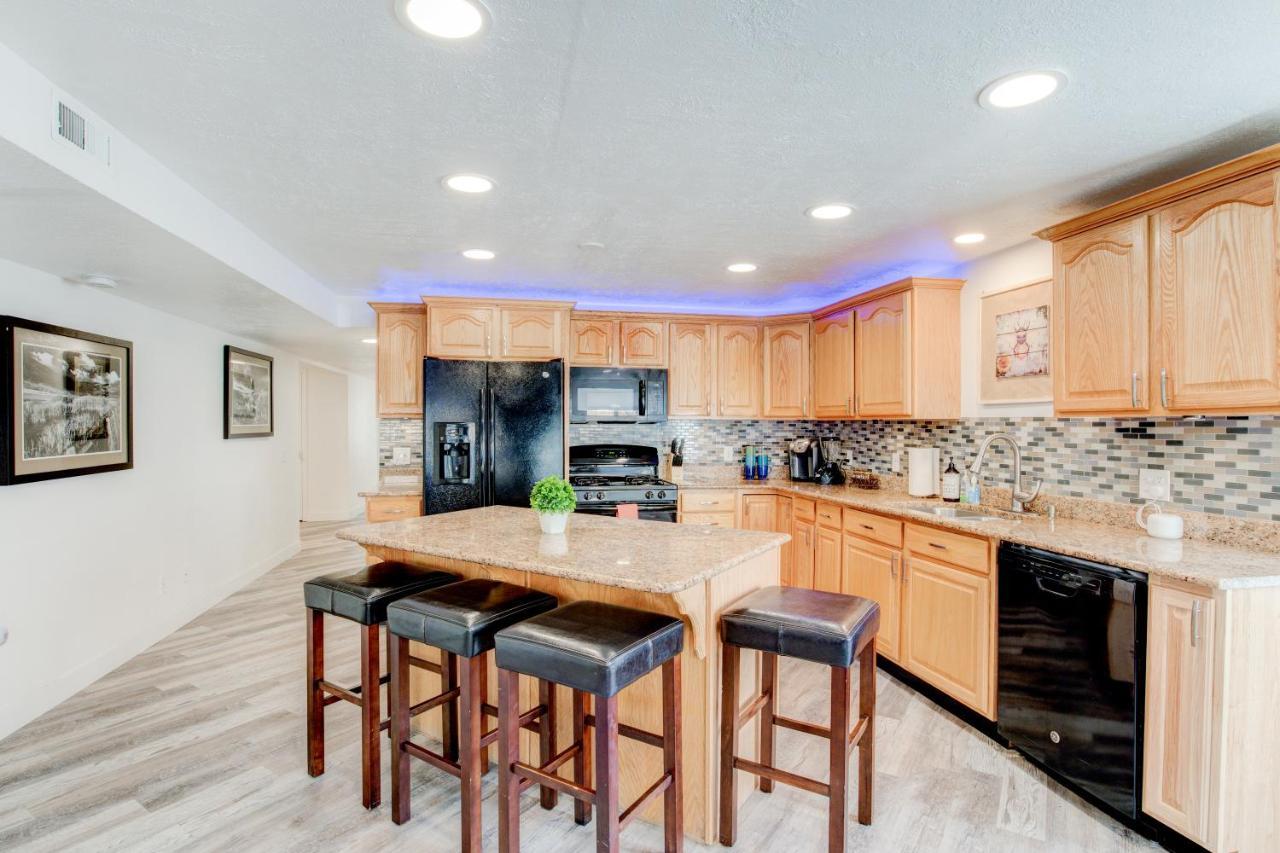 Modern Private Whole Unit 4 Bedroom Guest Suite King Bed Salt Lake City Eksteriør billede