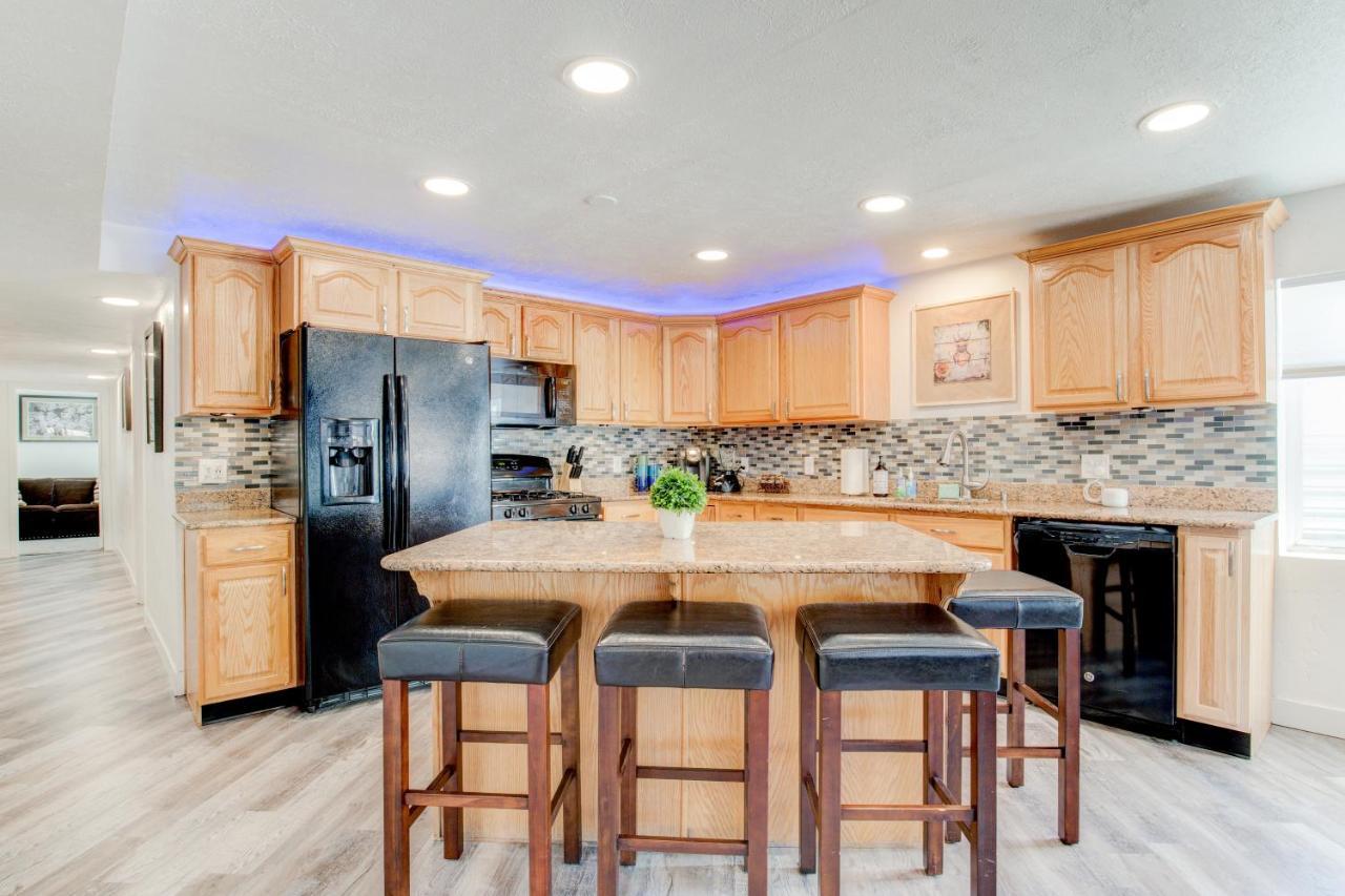 Modern Private Whole Unit 4 Bedroom Guest Suite King Bed Salt Lake City Eksteriør billede