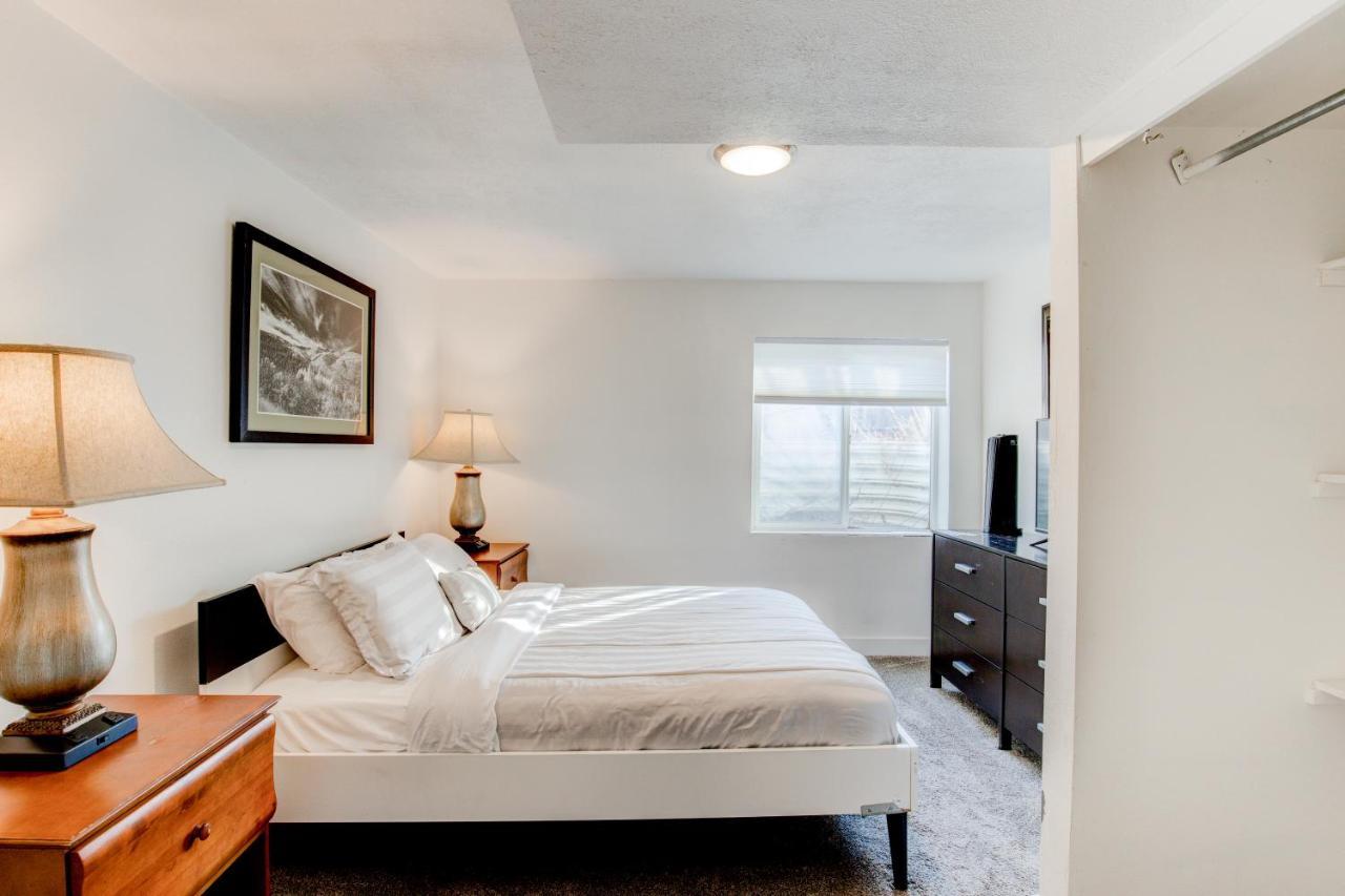 Modern Private Whole Unit 4 Bedroom Guest Suite King Bed Salt Lake City Eksteriør billede