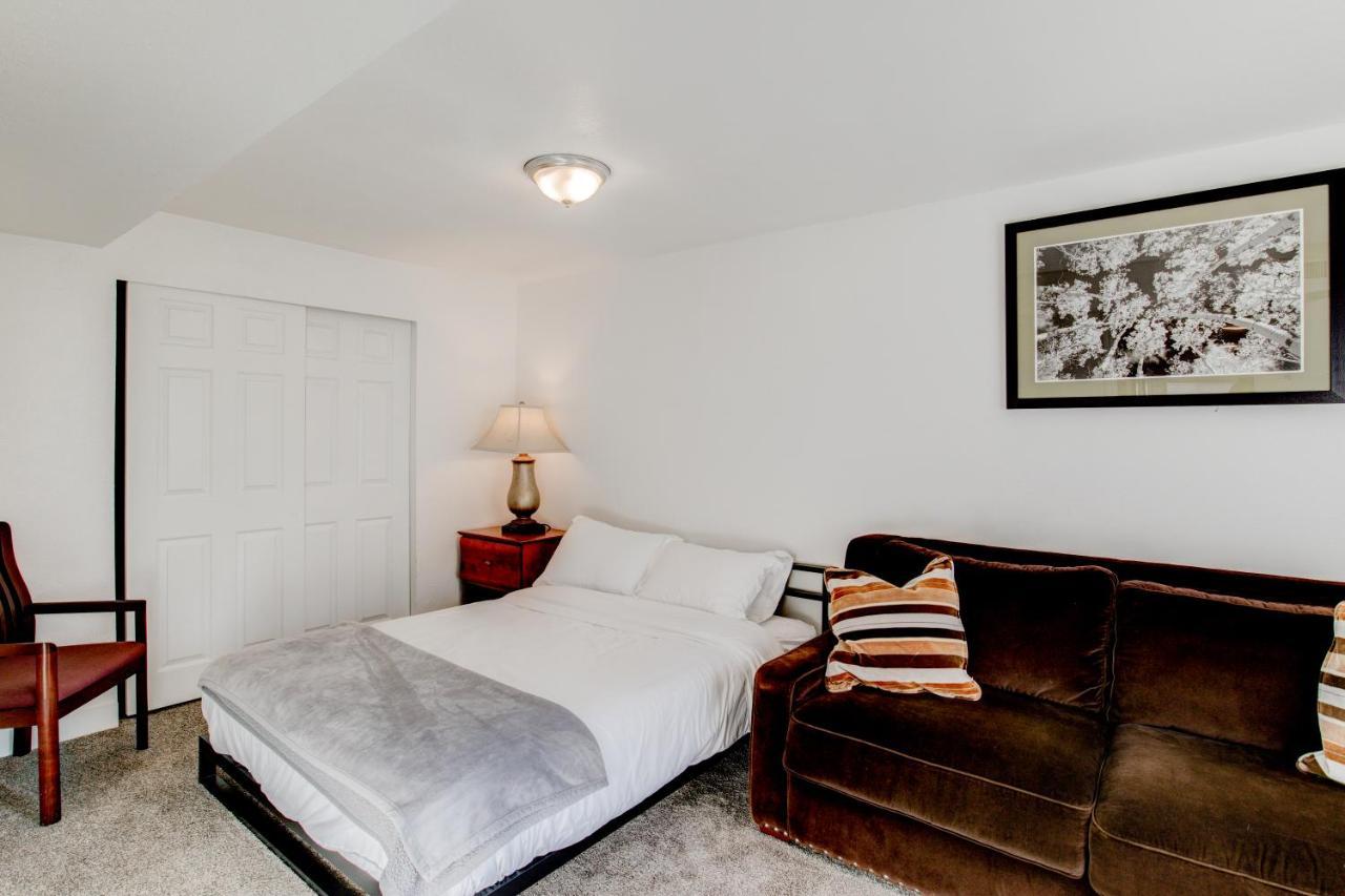 Modern Private Whole Unit 4 Bedroom Guest Suite King Bed Salt Lake City Eksteriør billede