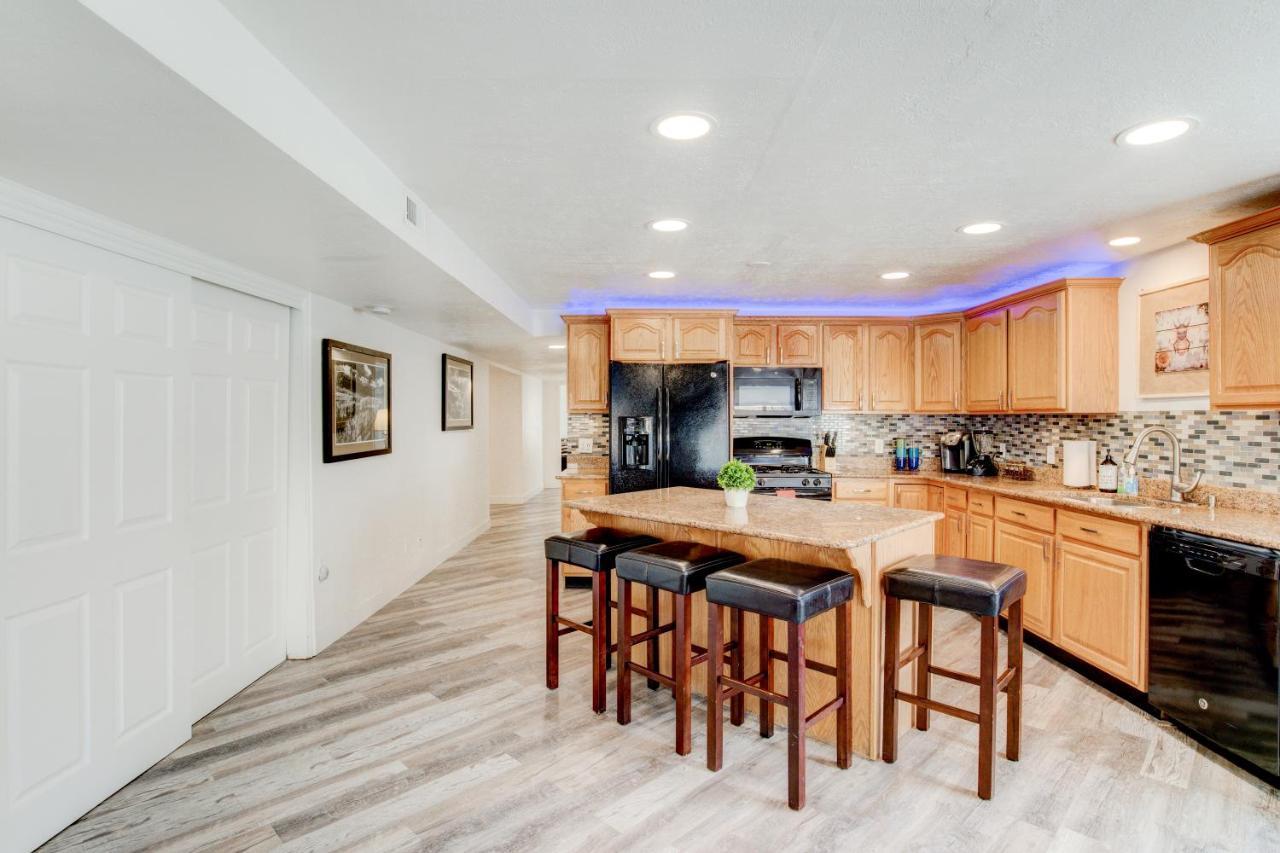 Modern Private Whole Unit 4 Bedroom Guest Suite King Bed Salt Lake City Eksteriør billede